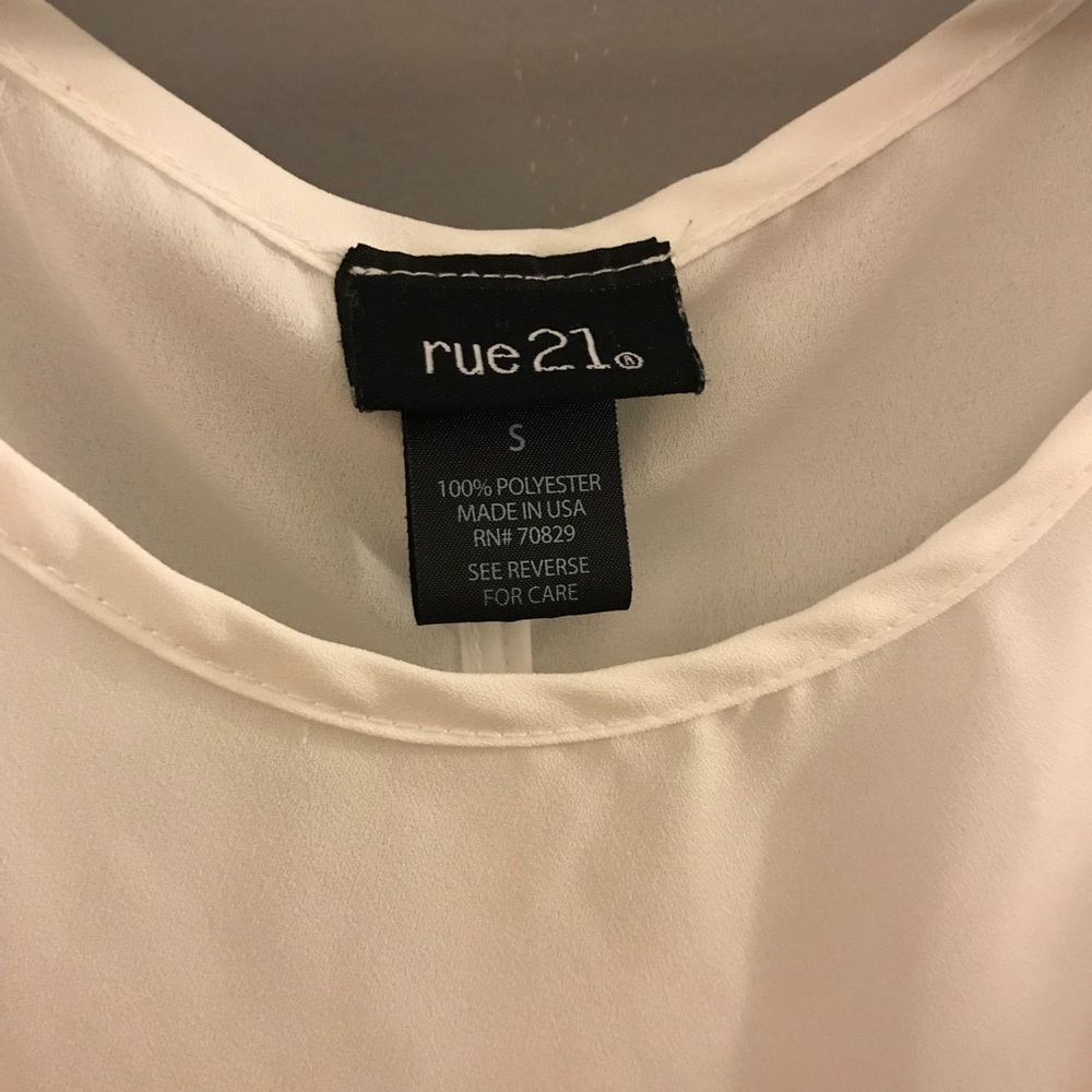 Blouse - Picture 2 of 3